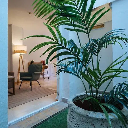 Lirio - Private Parking Included Sewilla