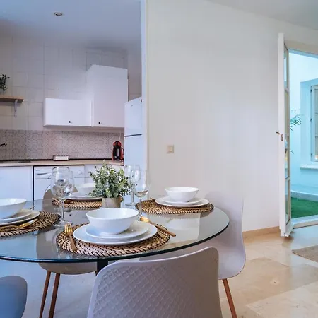 Lirio - Private Parking Included Sevilha