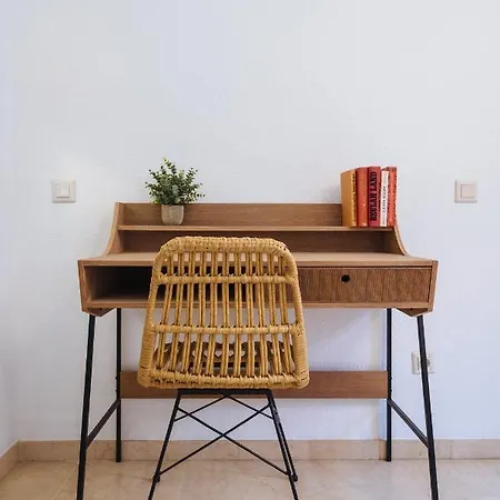 Lirio - Private Parking Included Apartamento Sevilha