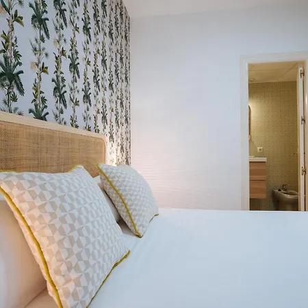 Lirio - Private Parking Included Apartamento Sevilha